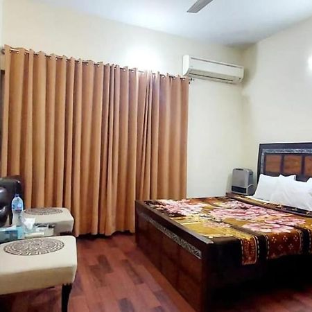 Mulberry Guest House F-10 Iszlámábád Kültér fotó