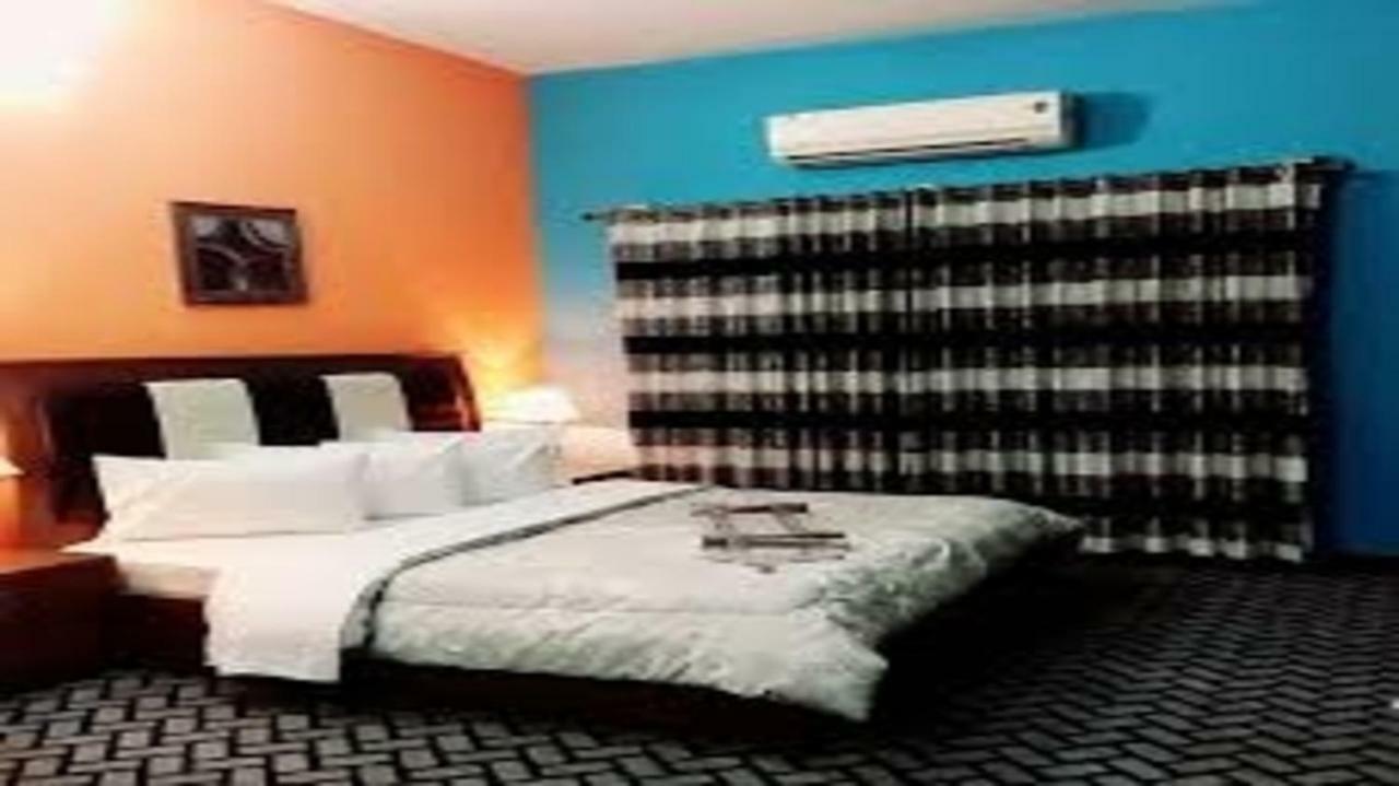 Mulberry Guest House F-10 Iszlámábád Kültér fotó